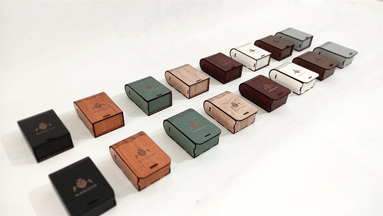 علبة خشبية لحفظ USB - الصورة 16
